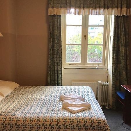 Four Stars Hotel Londra Dış mekan fotoğraf